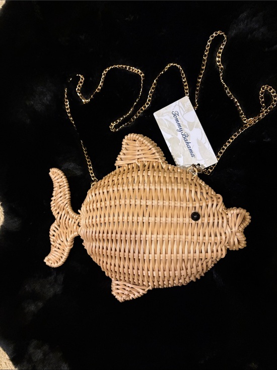 Tommy Bahama Handbags - Tommy Bahama 3-D Woven Fish Crossbody